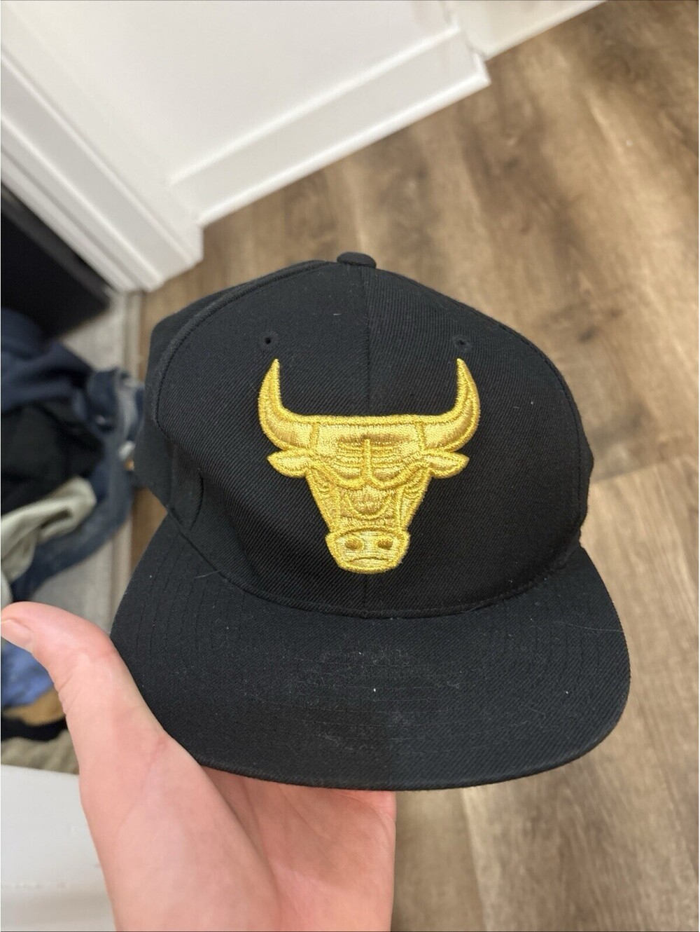 Mitchell & Ness Chicago Bulls NBA Basketball Snapback Hat Cap Black & Gold